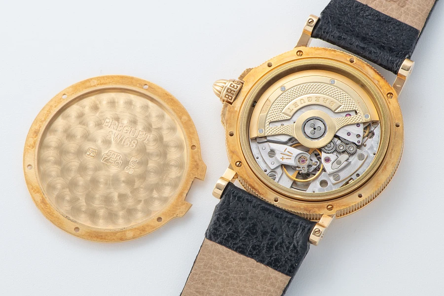 Marine Ref. 3400 in 18k Yellow Gold with Black Dial