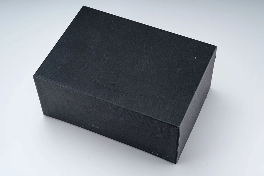 Villeret Limited Edition to 300 Pieces in 18k Yellow Gold