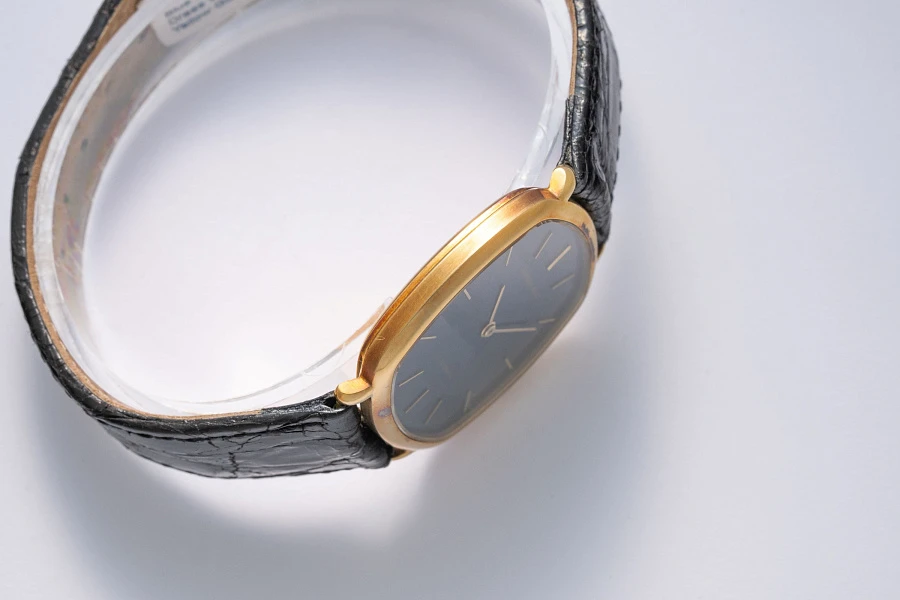 Blue Dial Automatic Dress Watch in 18k Yellow Gold