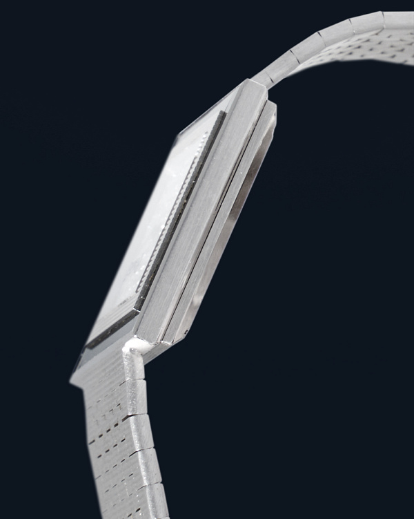 Vintage Square Ref. 9200 in 18k White Gold with Diamonds & Onyx Dial