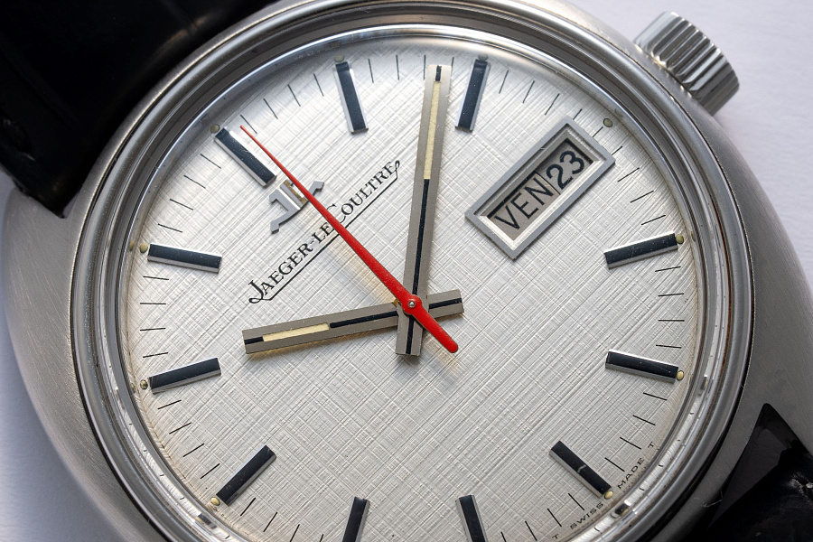 Cushion Case Automatic Prototype with Linen Dial