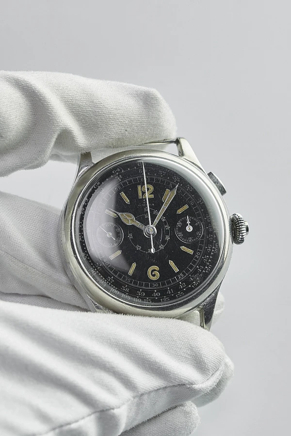 Omega Chronograph 33.3 Black Email