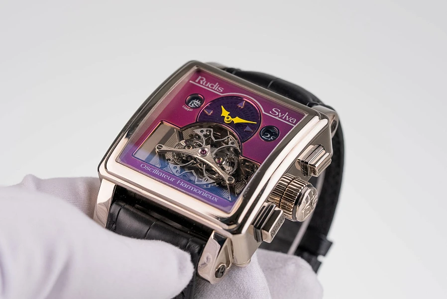 Oscillateur Harmonieux Piece Unique