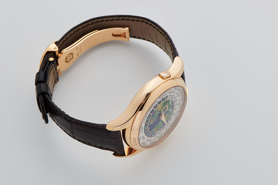 Worldtimer with Cloisonné Dial Ref. 5131R in 18k Rose Gold