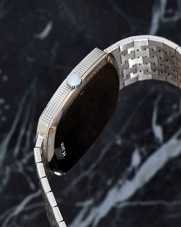 Vintage White Gold Automatic