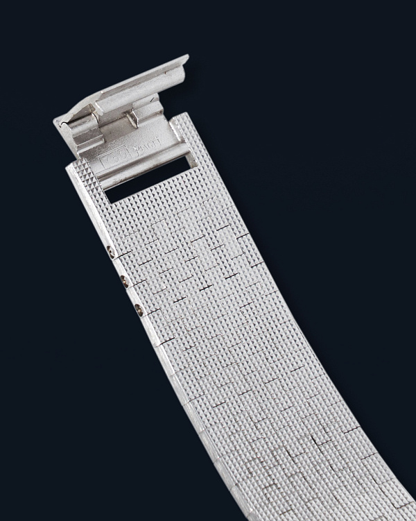 Vintage Square Ref. 9200 in 18k White Gold with Diamonds & Onyx Dial