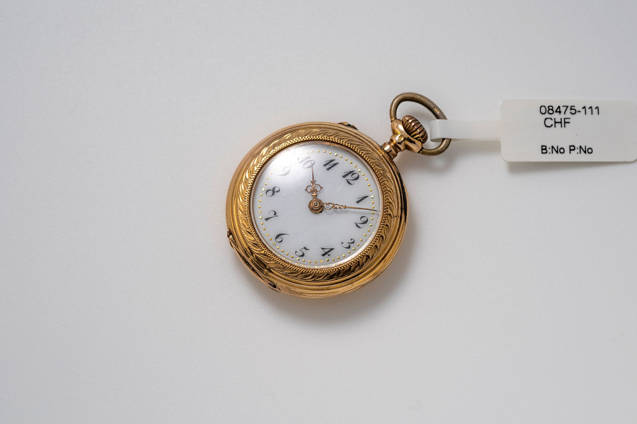 Small Pocket Watch in 14k Yellow Gold with Enamel Decoration
