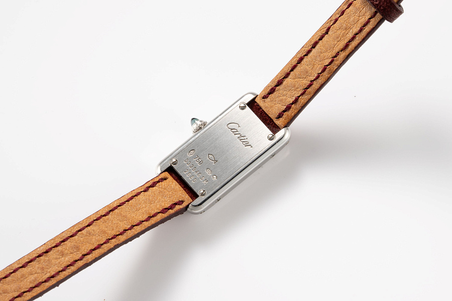 Tank Allongée Ref. 2680 in 18k White Gold