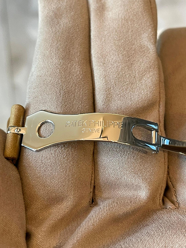 World Time Chronograph Flyback 5935 Salmon Dial