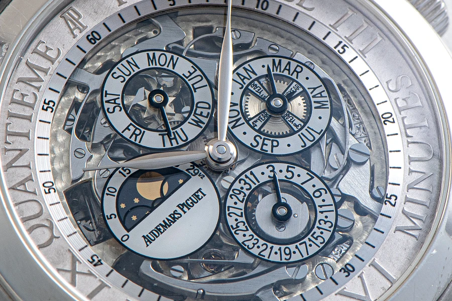 Jules Audemars Minute Repeater Perpetual Calendar in Platinum
