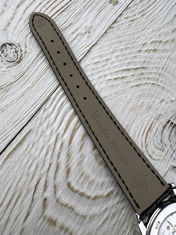 World Time 5110 White Gold