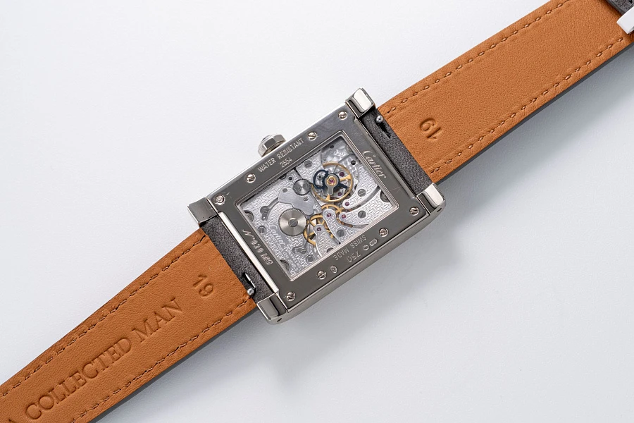 Tank à Vis Wandering Hours Ref. 2554 in 18k White Gold