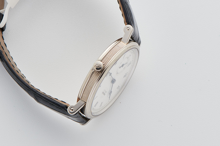 Classique in 18k White Gold