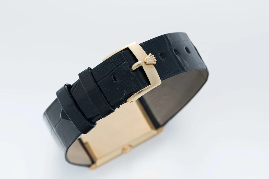Cellini Clous de Paris Ref. 4127 in 18k Yellow Gold