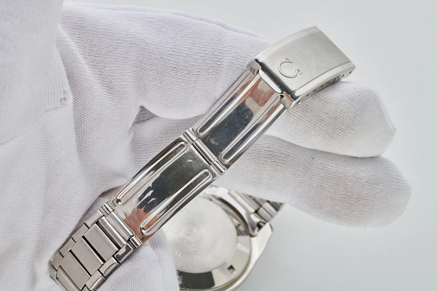 Speedmaster Red Racing Pre-Professional ‘Decimal Bezel’