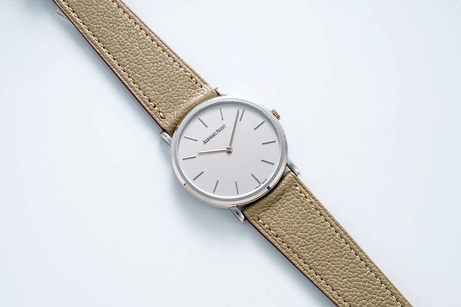 Dress Watch in 18k White Gold