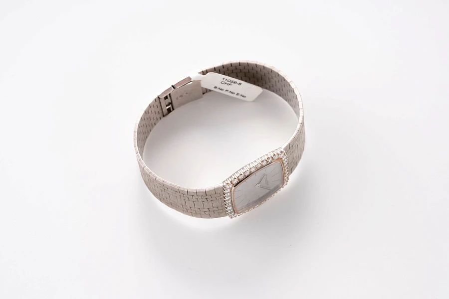 Ladies Watch with Diamonds in 18k White Gold