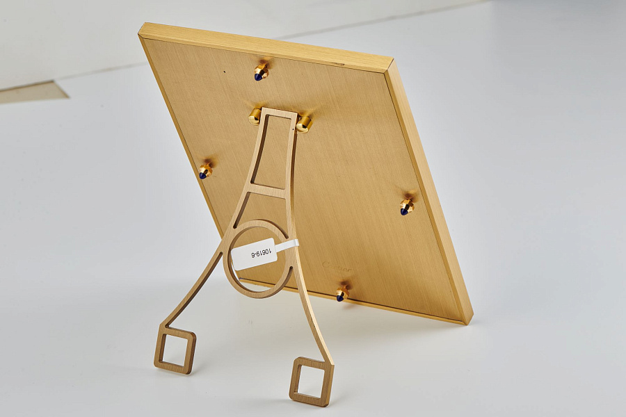 Rectangular and Round Picture Frames