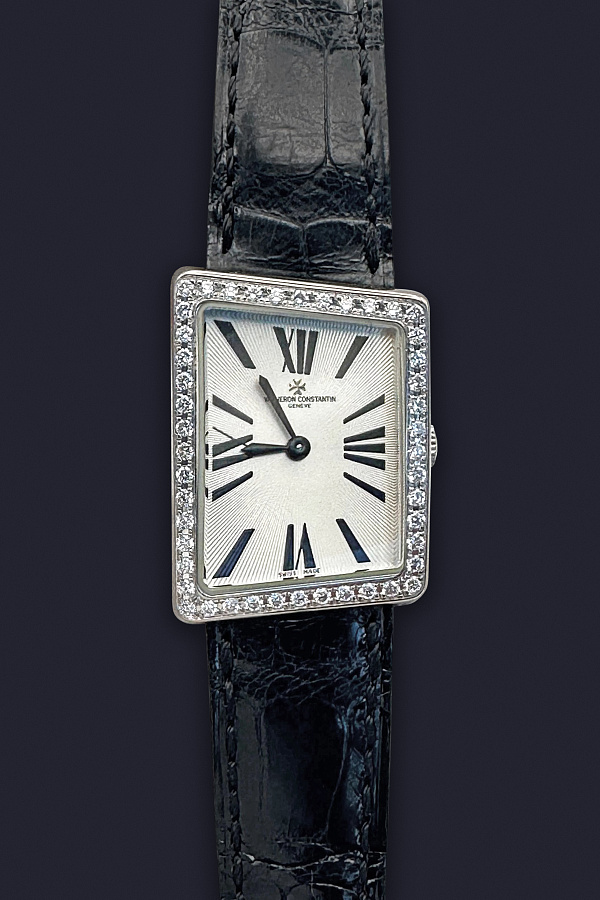 MCMLXXII (1972) Asymmetric White Gold Diamonds