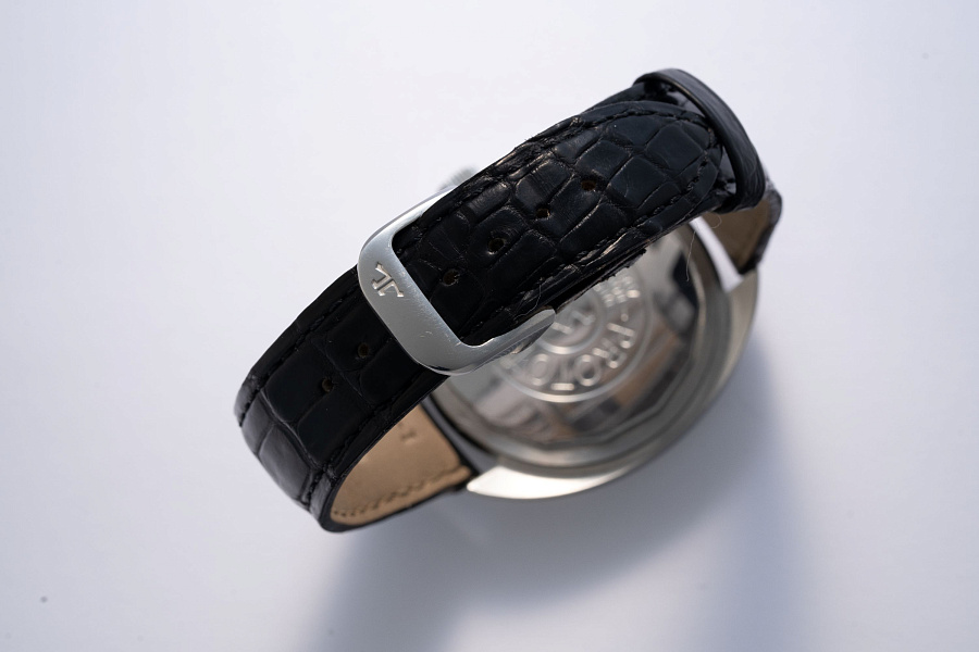 Cushion Case Automatic Prototype with Linen Dial