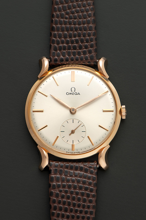 Fancy Lugs Dress Watch in 18k Rose Gold