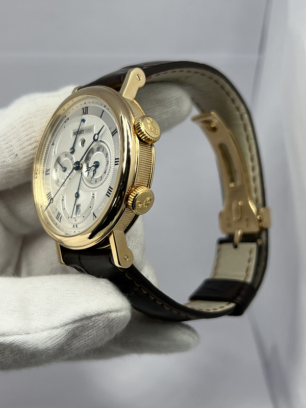 Classique 5707 Le Réveil du Tsar Yellow Gold