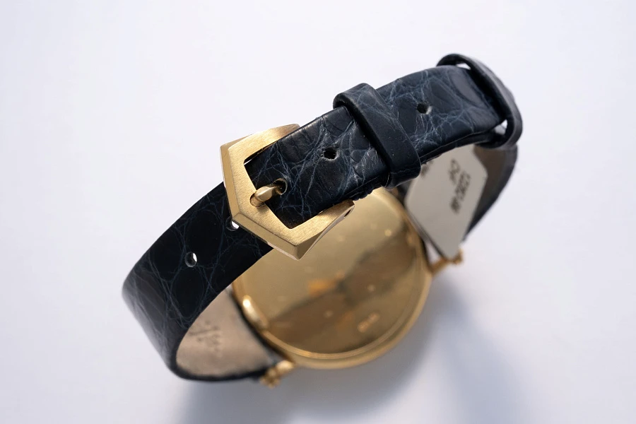 Enamel Dial Ladies Watch Ref. 4860 in 18k Yellow Gold