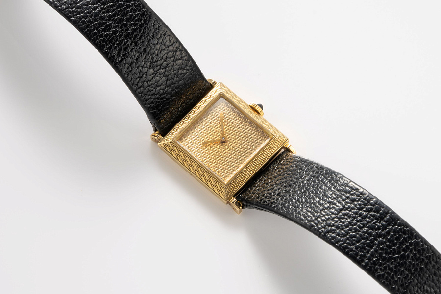 Square Ref. B3311 in 18k Yellow Gold