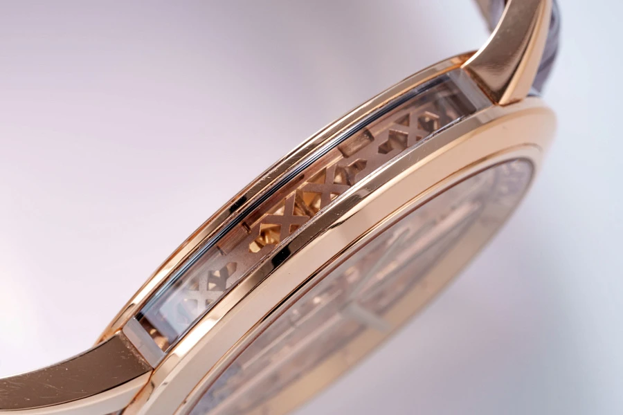 Golden Bridge Ref. 05.0087 in 18k Rose Gold