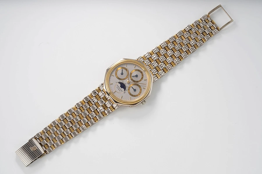 Quantième Perpetual Calendar Ref. 5557CA in 18k White and Yellow Gold