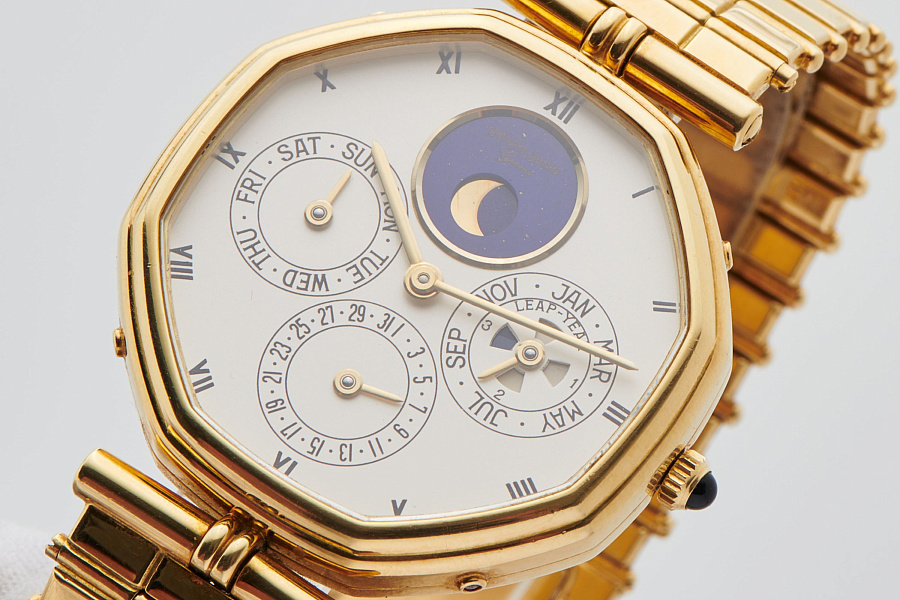 Perpetual Calendar in 18K Yellow Gold