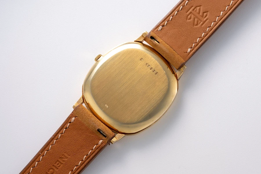 Automatic Angular Ellipse in 18k Yellow Gold