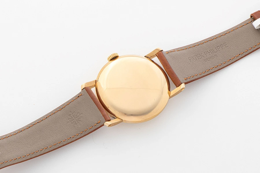 Incredibly Rare Calatrava Ref. 1504 in 18K Yellow Gold