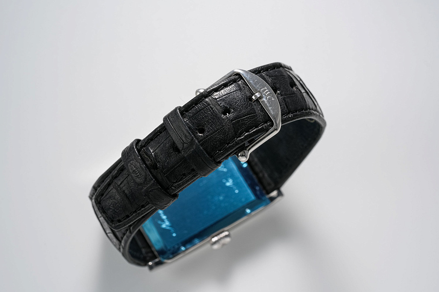 Novecento Perpetual Calendar Ref. IW3545 in Platinum