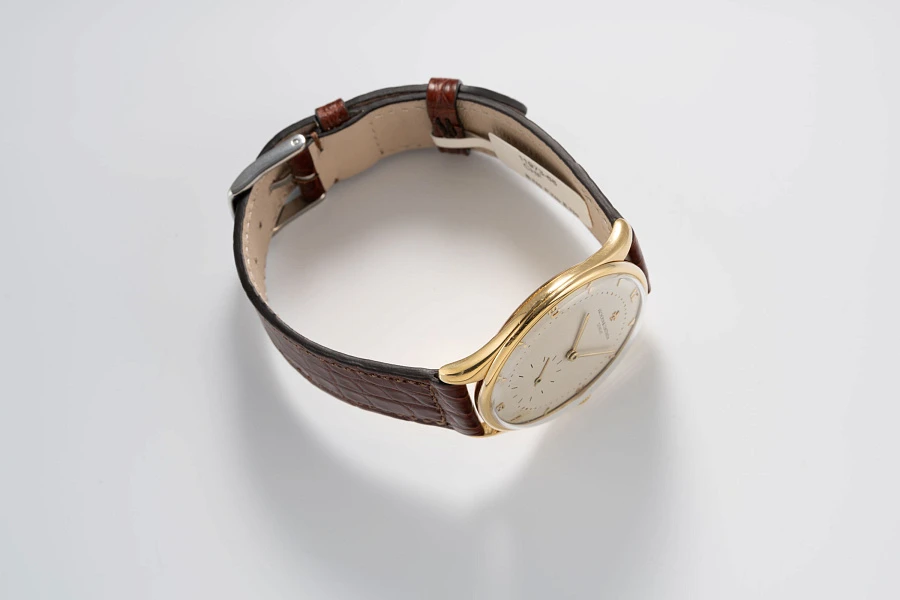 Jumbo Dress Watch in 18k Yellow Gold