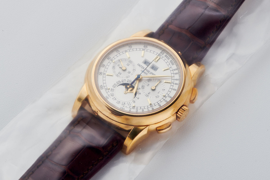 Perpetual Calendar Chronograph Ref. 5970J in 18K Yellow Gold Sealed Full Set from 2008