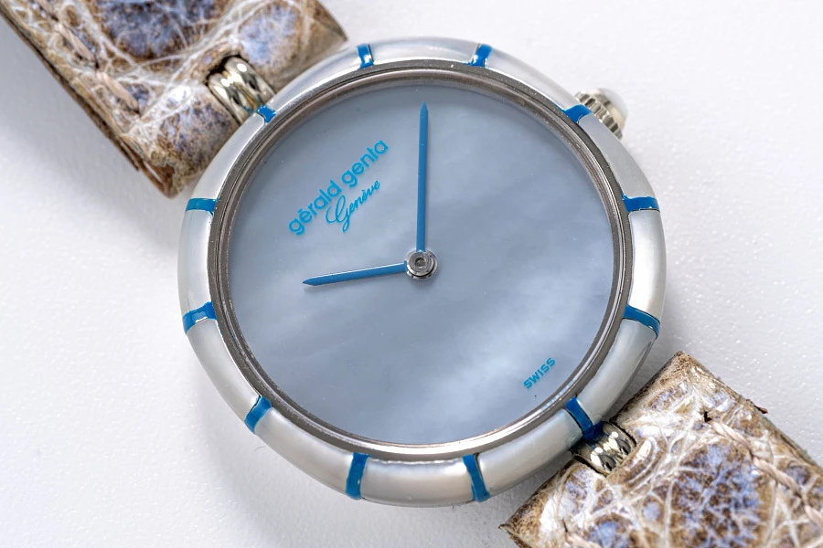 Piece Unique Abalone Ref. G2727 in 18k White Gold