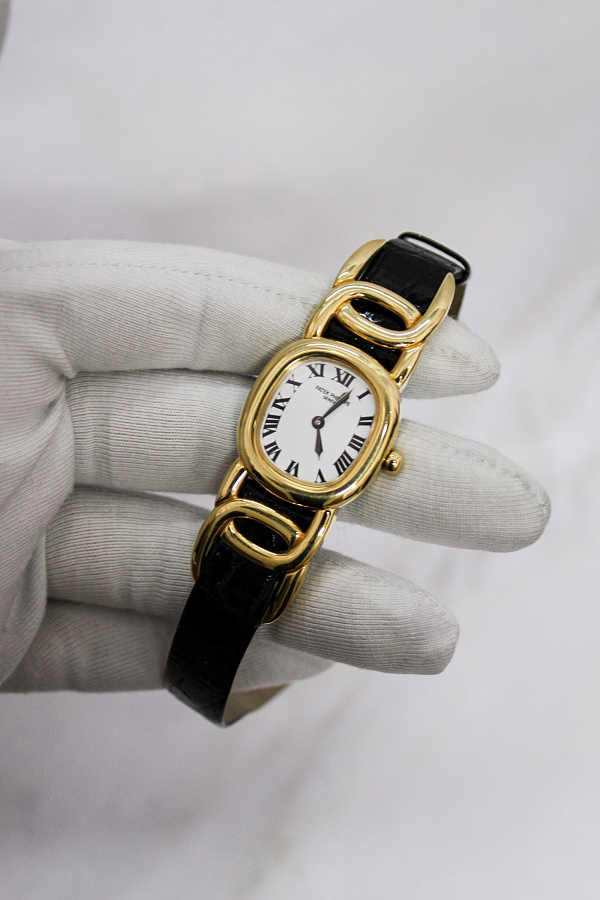 Golden Ellipse Lady 4830 in Yellow Gold