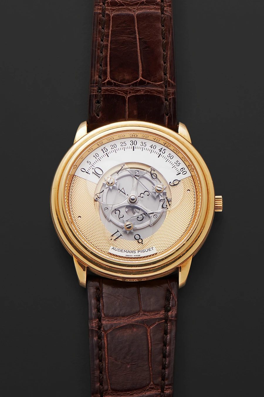 Star Wheel Ref. 25720BA in 18k Yellow Gold