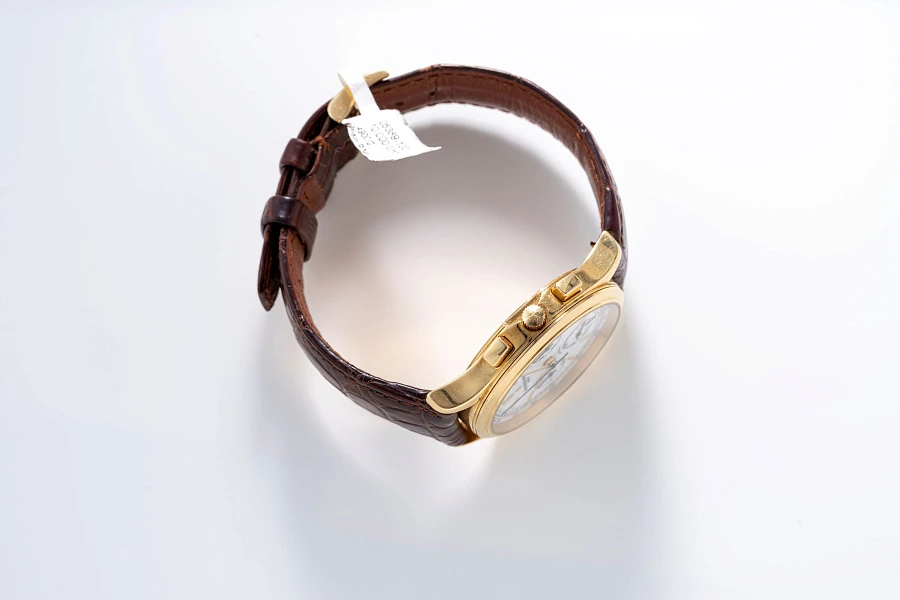 Historiques Chronograph Ref. 4900/2 in 18k Yellow Gold