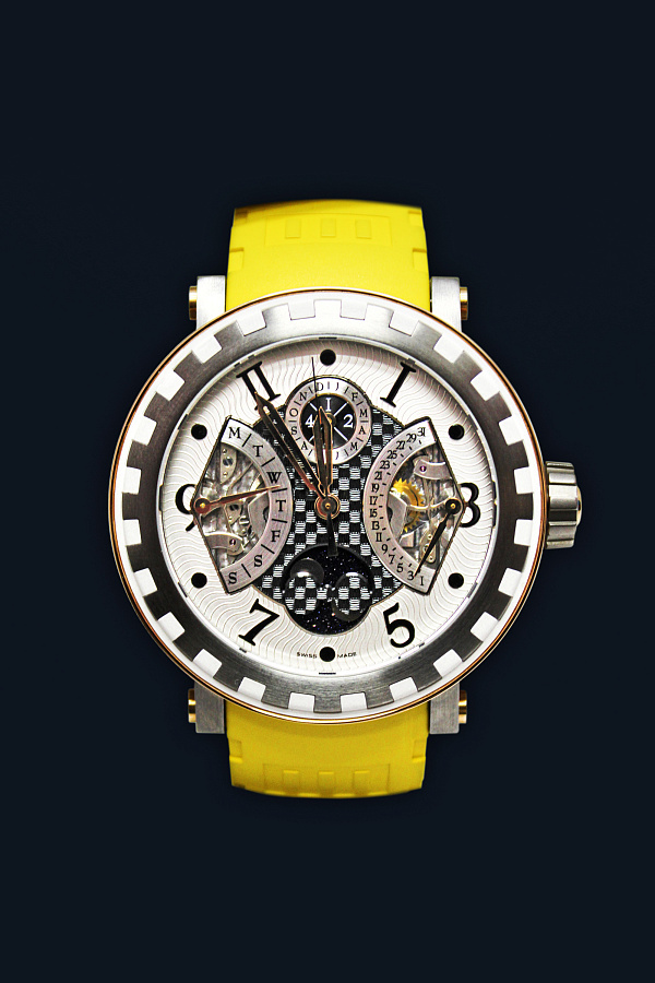 Academia Quantième Perpétuel Sport in Rose Gold and Titanium