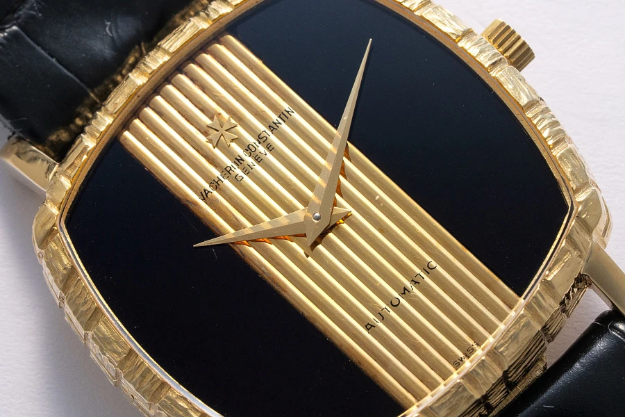 Onyx and Gold Dial Ref. 7391Q in 18k Yellow Gold