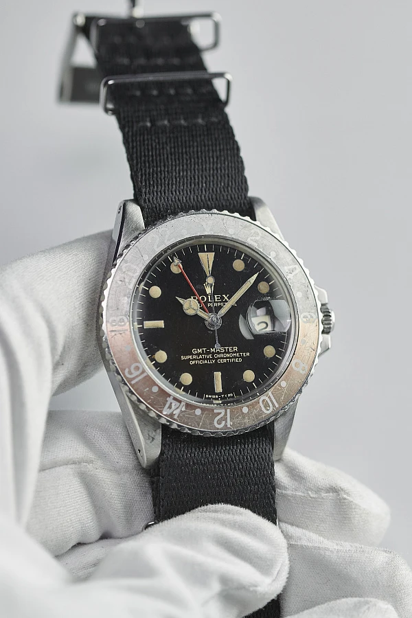 Rolex GMT Master 1675 "Pepsi" Faded Bezel, Gilt Dial