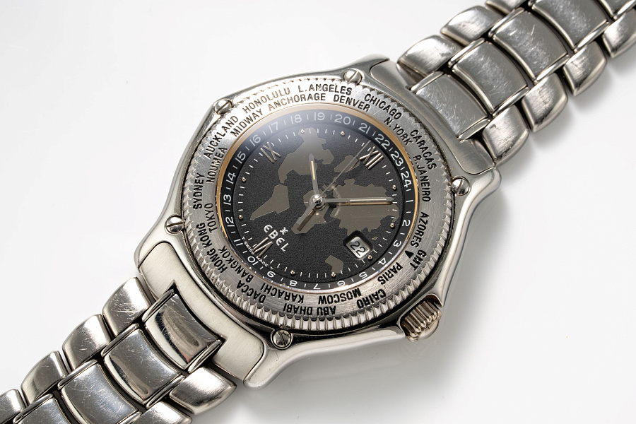 Voyager World Time Ref. 9124913 in Stainless Steel