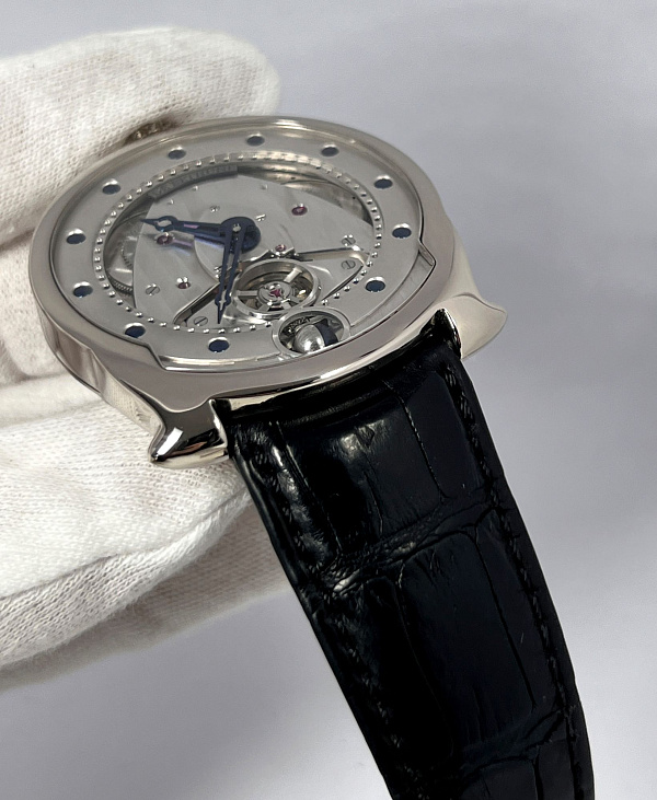 DBS-W ‘First Generation’ White Gold