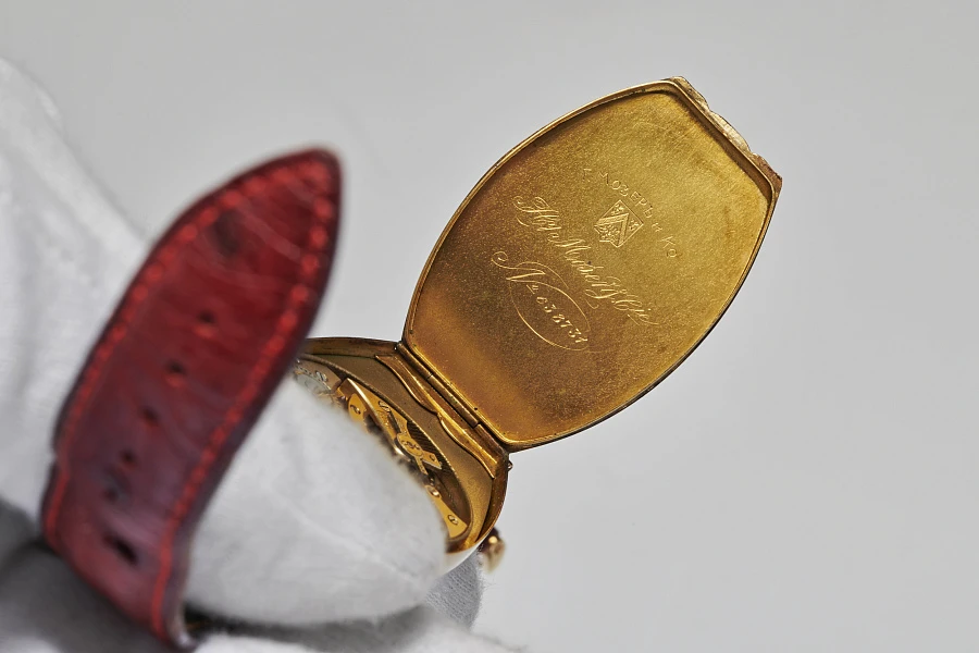H. Moser & Cie Tonneau