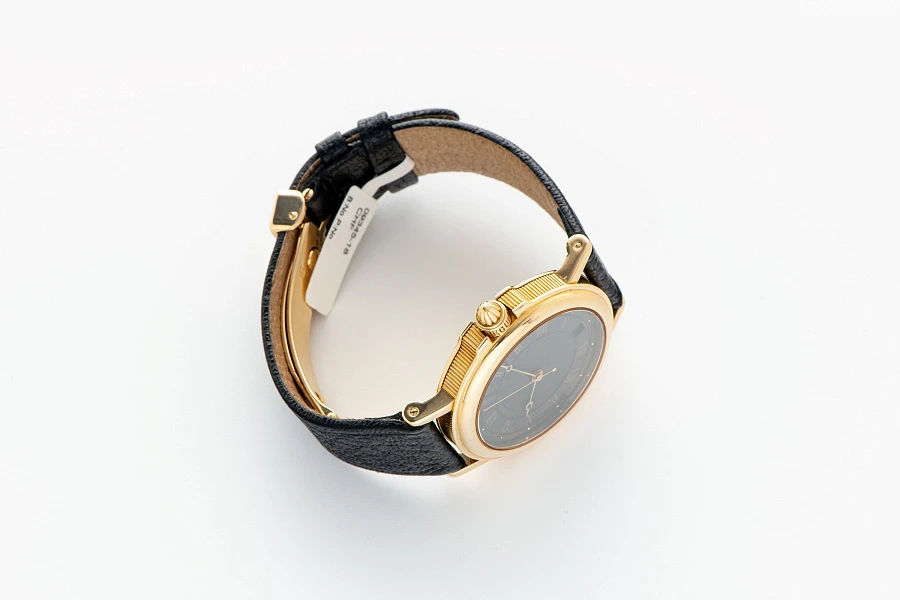Marine Ref. 3400 in 18k Yellow Gold with Black Dial
