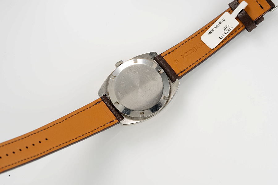 Cushion Case in Stainless Steel
