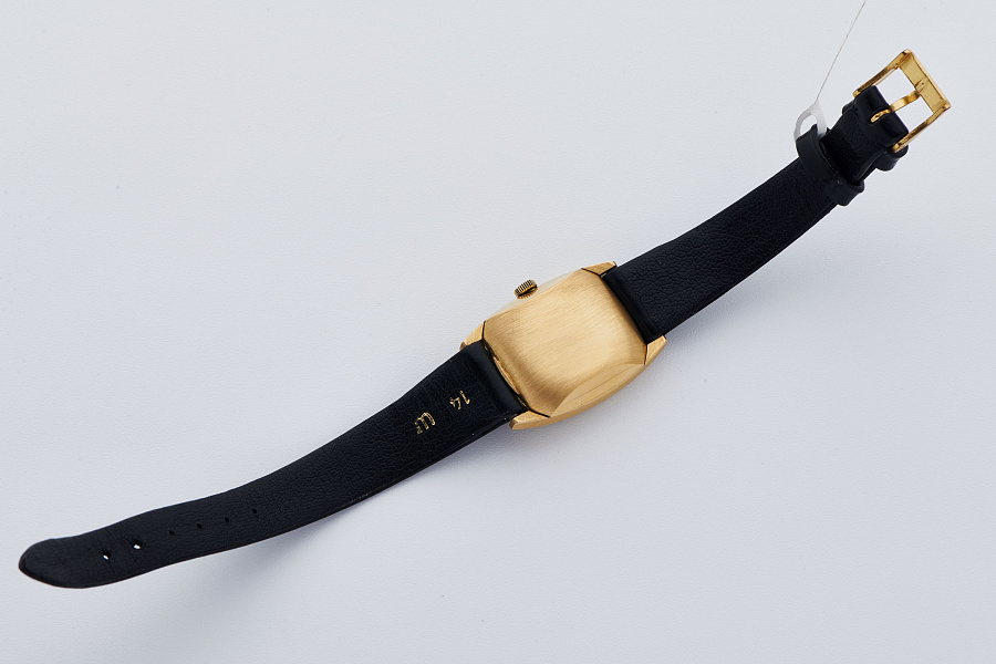 Constellation Chronometer in 18k Yellow Gold with Diamond Indices
