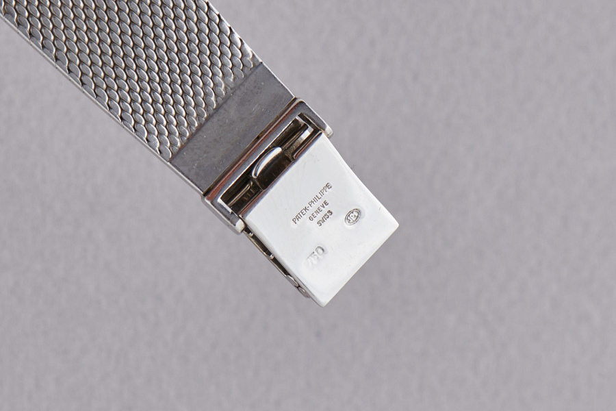 Calatrava in 18K White Gold